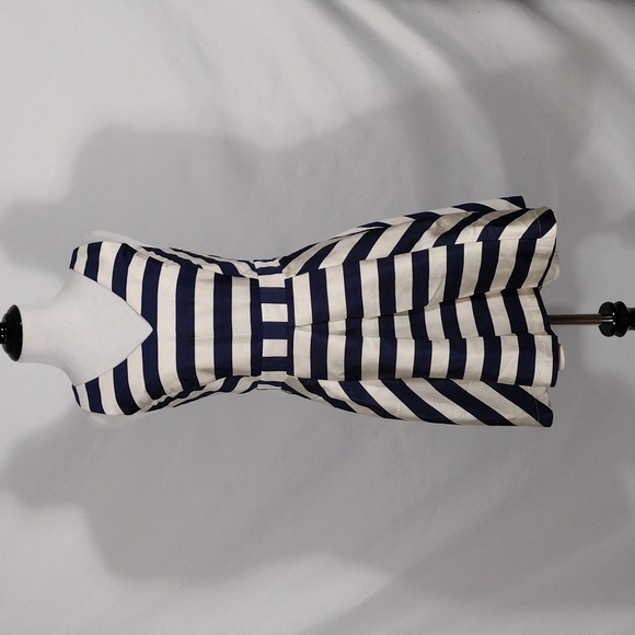 EUC Adelyn Rae Blue and Cream Striped Cross Back Dress size Small - Picture 1 of 11